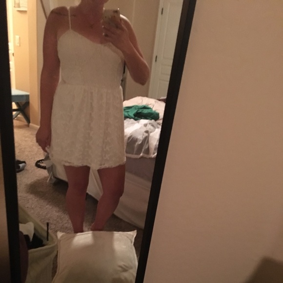 Buckle size S ivory dress - Picture 6 of 6